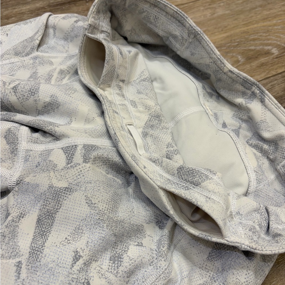 Lululemon Speed Up Tights - Picture 7 of 15